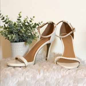 Anne Michelle Braided White Strap Heels Sz 8